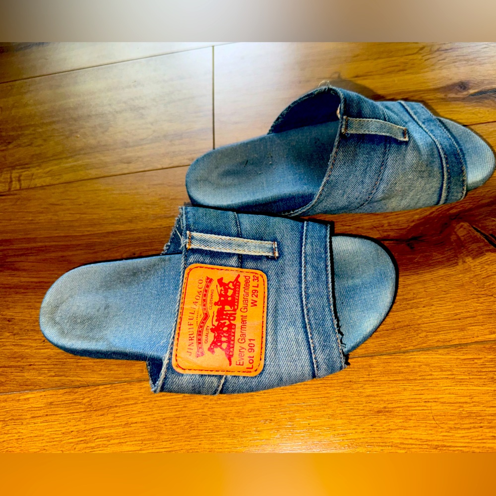 Levi’s 501 washed denim slippers